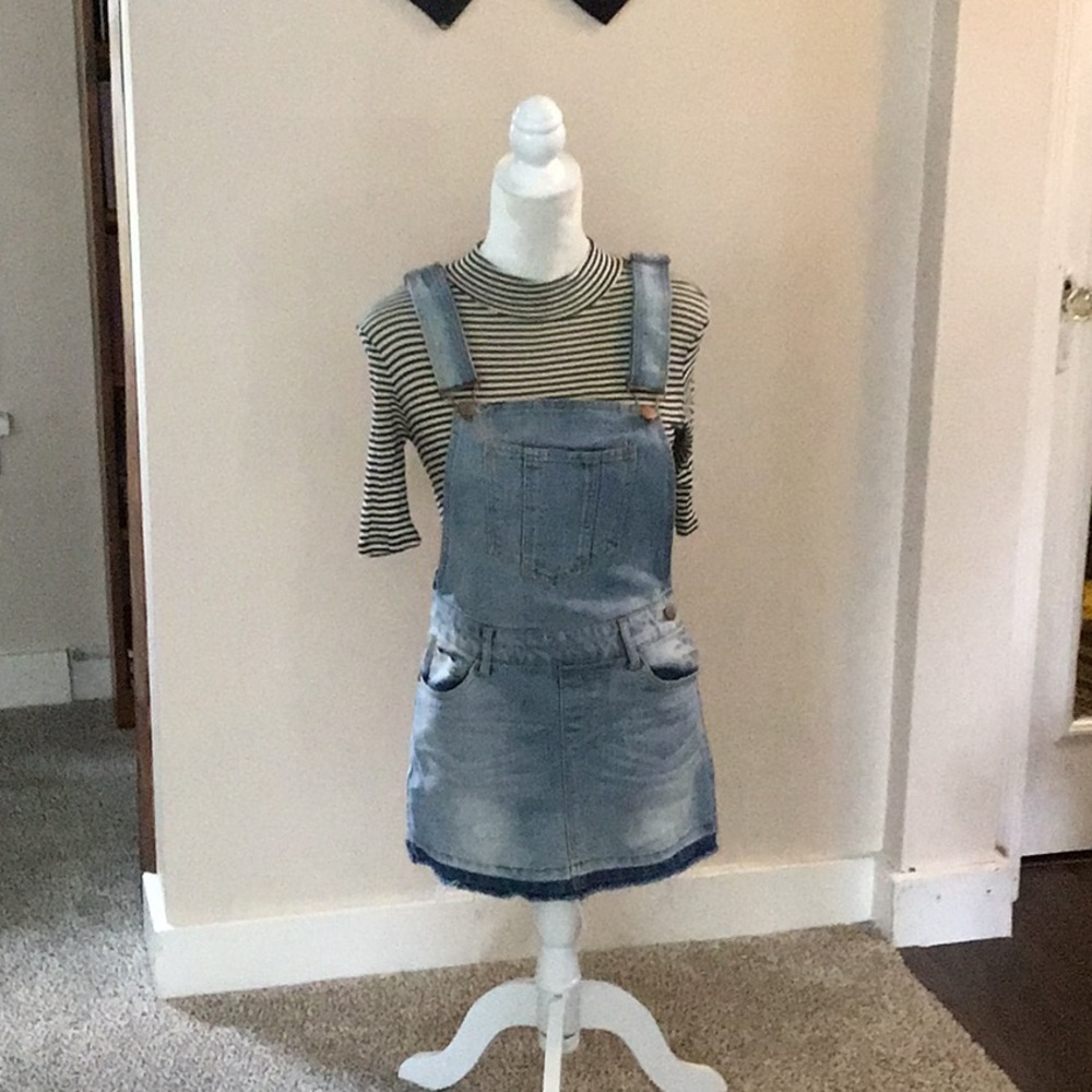 Overall dress